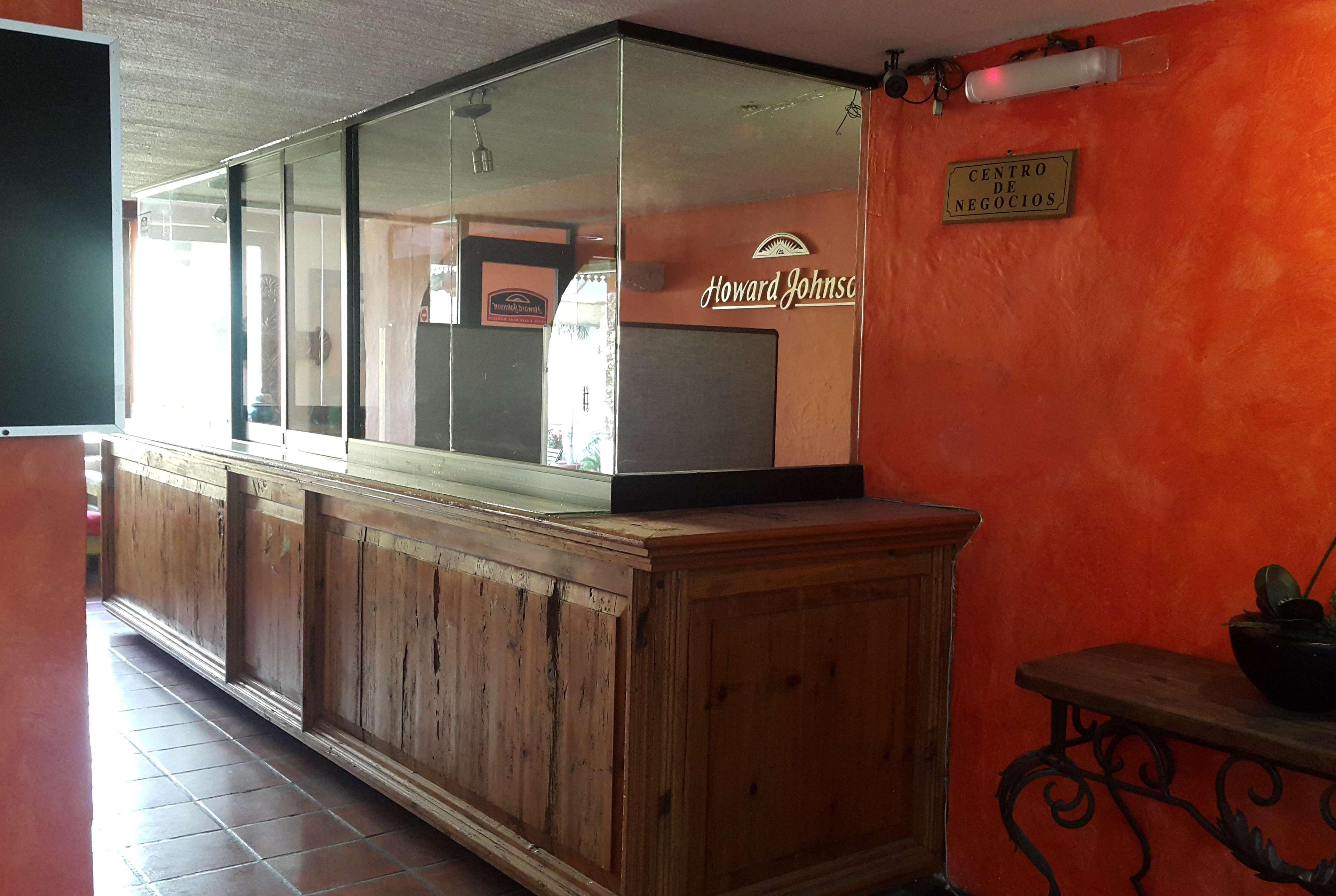 Howard Johnson By Wyndham Morelia Calle Real Екстер'єр фото